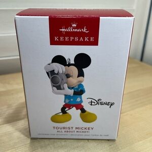 NIB Hallmark Keepsake Tourist Mickey Ornament from 2022 Collection